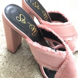 (Lulus)Size 8 - PINK faux-fur lined heels (3”)